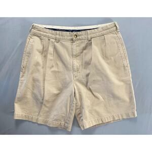 Ralph Lauren Polo Vintage Pleated Cotton Twill Tyler Chino Shorts. Beige, 32.